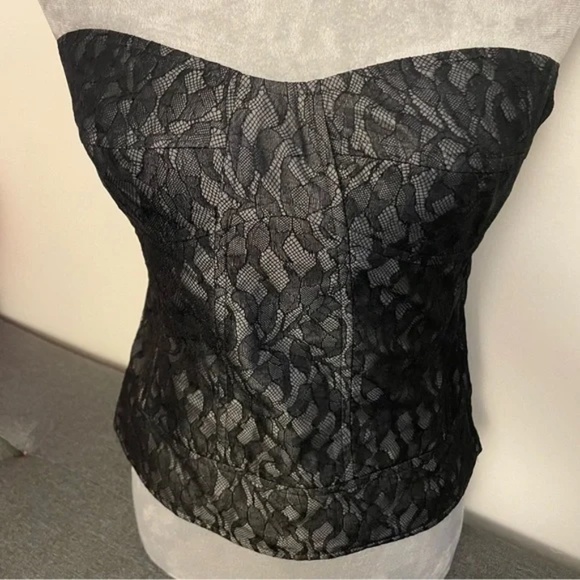 New Club Monaco Black Lace Strapless Bustier Top Size 0 - Picture 8 of 9